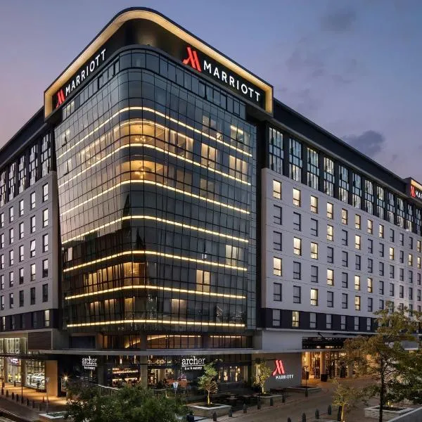 Marriott Executive Apartments Johannesburg, Melrose Arch, hotel in Avalon