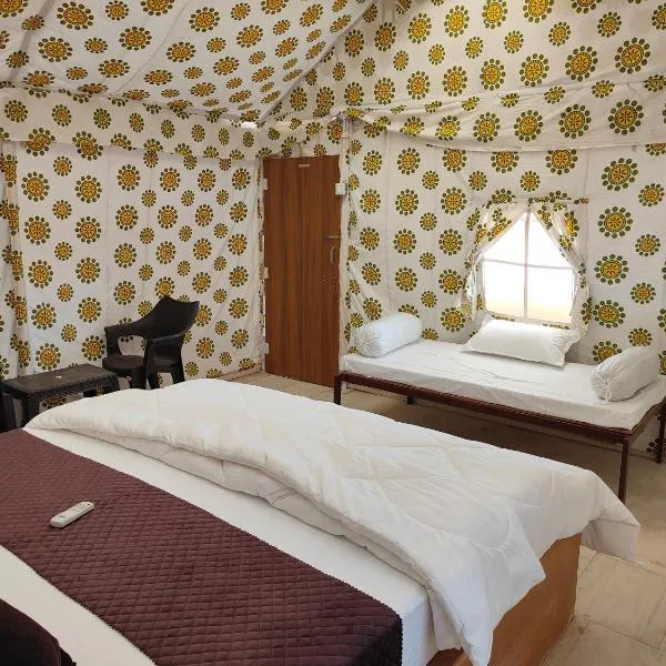 Gj02 desert resort, ξενοδοχείο σε Sām