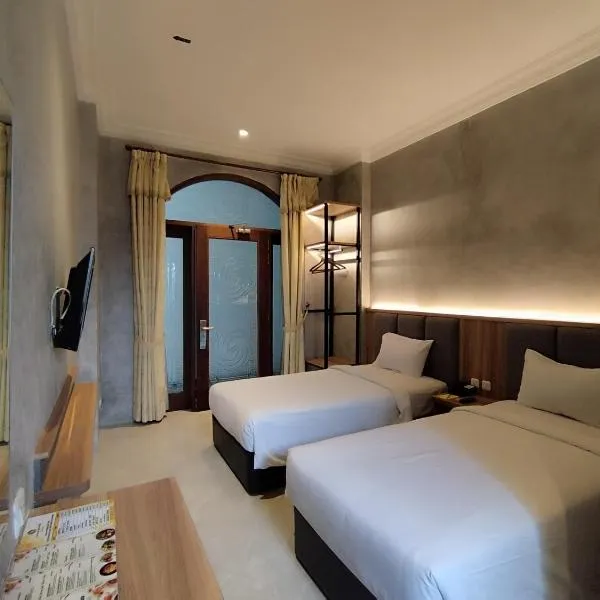 The Grand Palace Hotel Malang, hotel v destinaci Malang