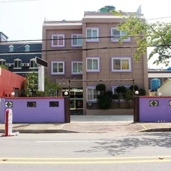 Nabizam Motel, hotel v destinaci Josu