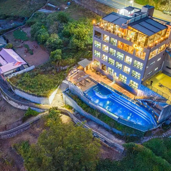 Le Paradis Ocen view Spa Pension, hotel v destinaci Josu