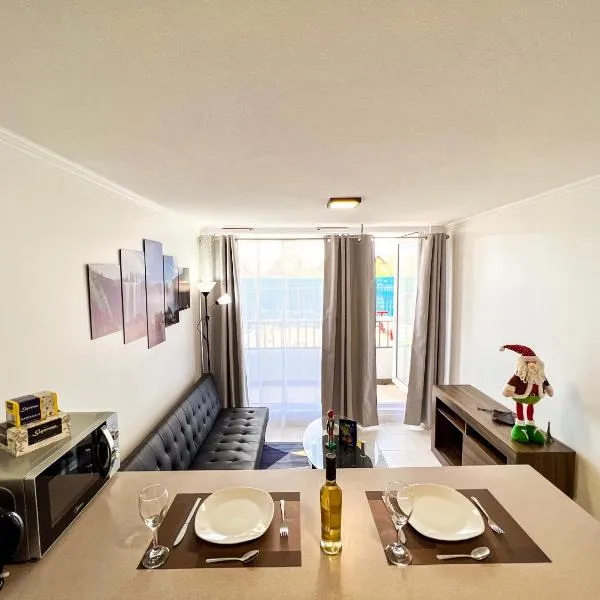 Cómodo departamento con piscina en Los Ángeles, hotel a Los Ángeles