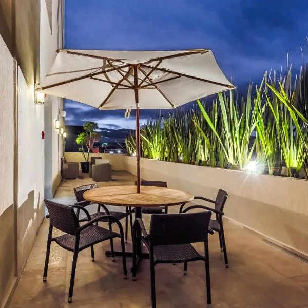 테우아칸에 위치한 호텔 Hotel Zenith