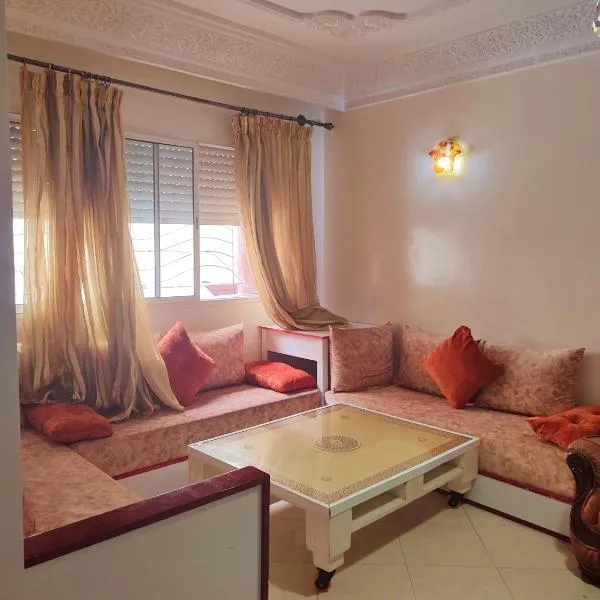 Appartement propre et bien équipé à Ain sebaa, hotel din Tit Mellil