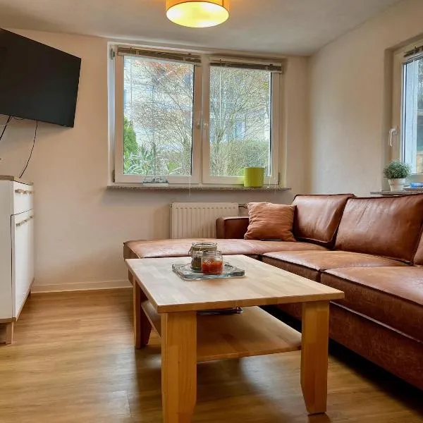 Ruhige Ferienwohnung mit Sonnenterrasse und Garten, hotel v destinaci Binz