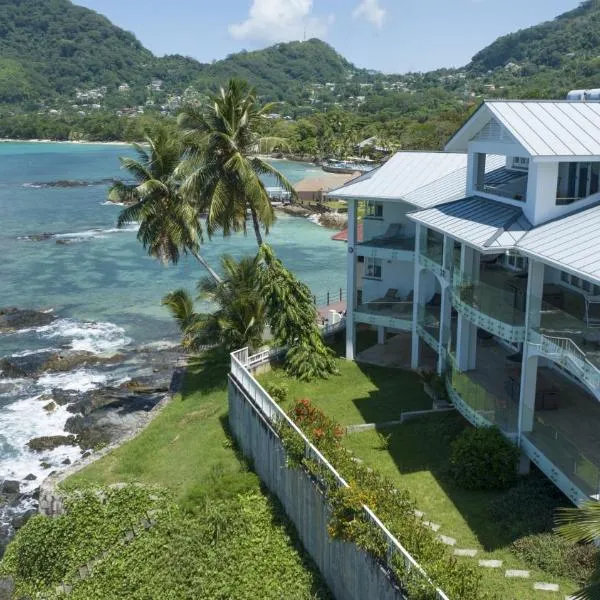 벨옴브레에 위치한 호텔 VallonEnd Beachfront villa with excellent view