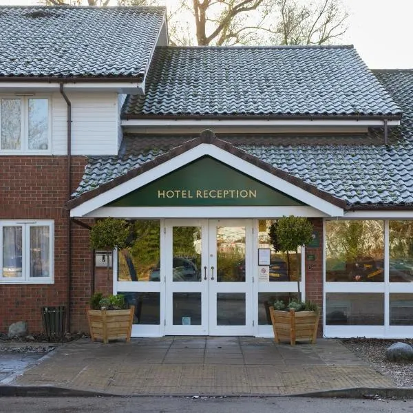 The Quays by Greene King Inns, hotel in Ecton