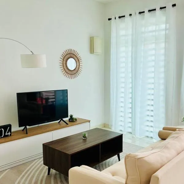 Cozy Scandi home @ Balok!, hotel v destinaci Kampung Saberang Balok