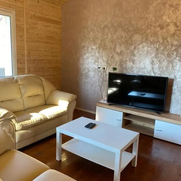 Cabana DEBORAH , Fardea lacu Surduc, hotel v destinaci Fîrdea