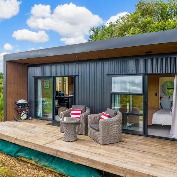 Kūkū Kabin - Waimate North Eco Holiday Cabin – hotel w mieście Kerikeri