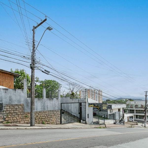 Casa Completa com Excelente Localização - Foto 5