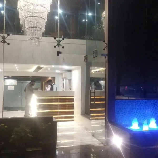 Hotel Grace, hotel em Gwalior