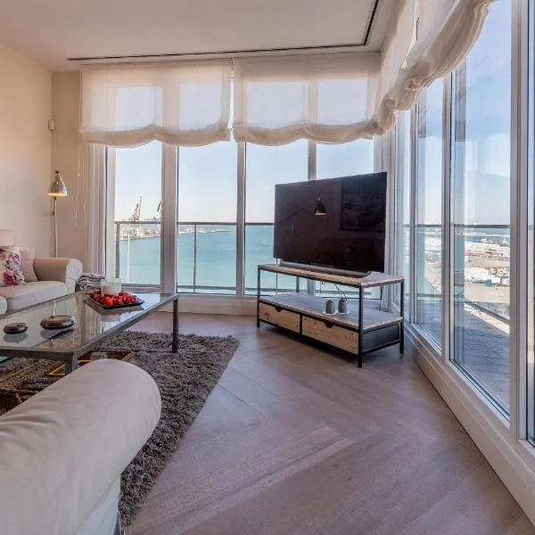 Phoenix Luxury Loft Cádiz, hotel in Cádiz