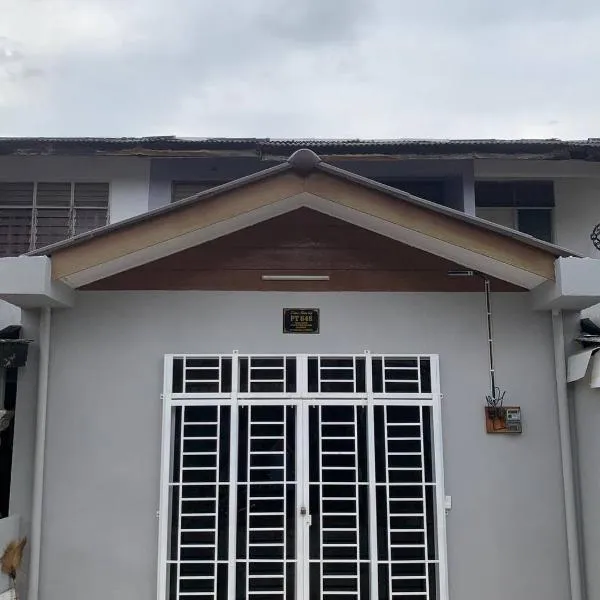 Zahra Homestay, hotel v destinaci Rantau Panjang