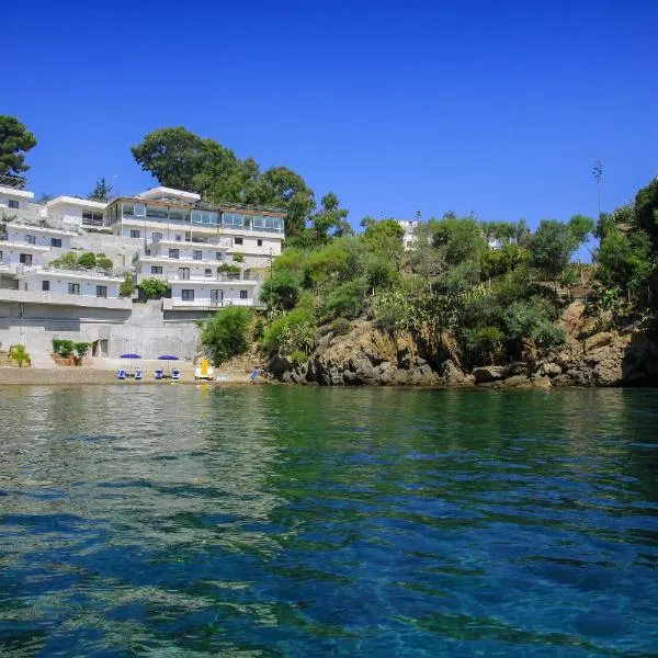 Blue Bay, hotel v destinaci Cefalù
