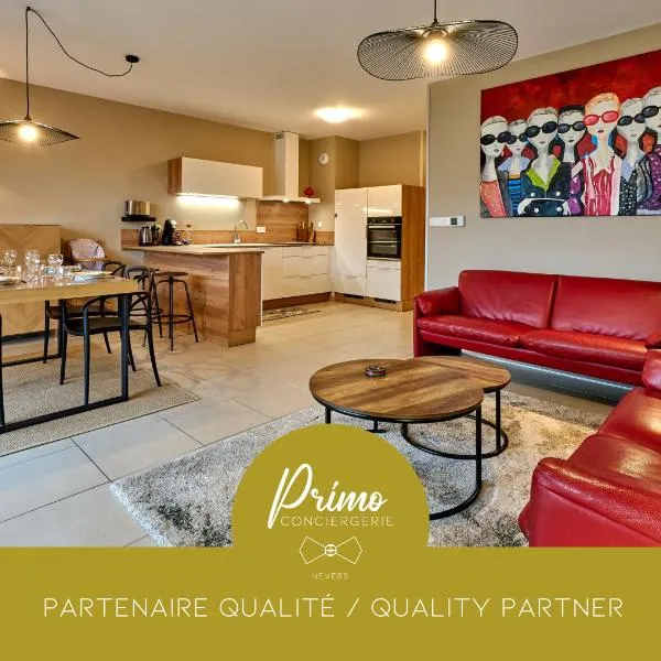 Le Manou, Appartement neuf avec terrasse, parking sous-terrain & ascenseur by PRIMO C0NCIERGERIE, hotel in Nevers