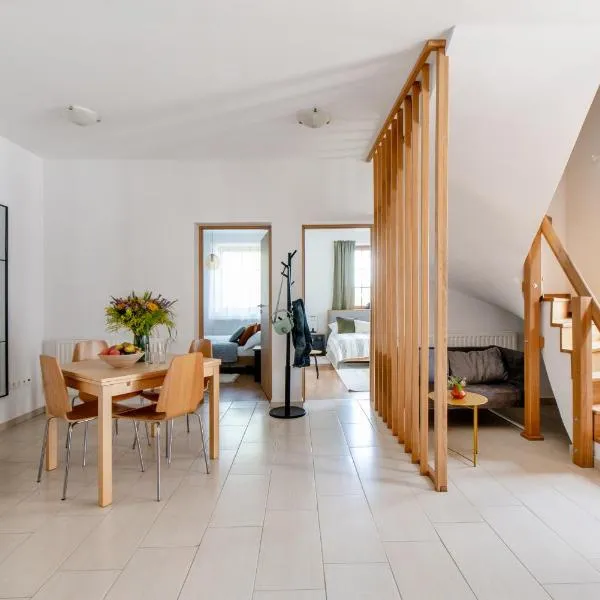 Kőkapocs, hotel v destinaci Mindszentkálla