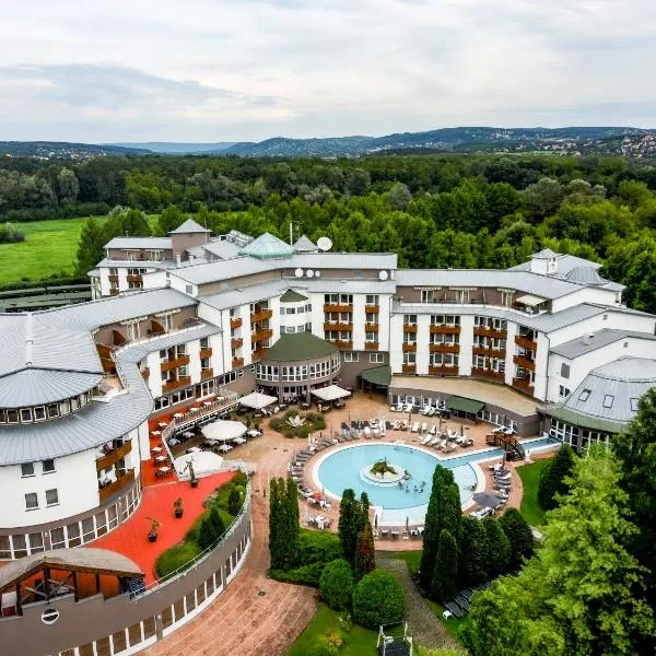 Lotus Therme Hotel & Spa, מלון בFelsőpáhok