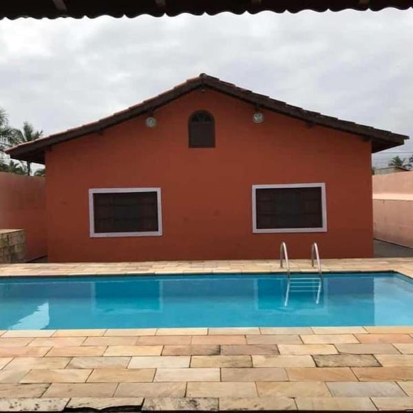 Casa grande com piscina, Itanhaém