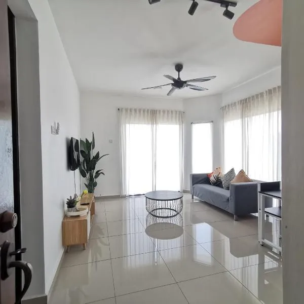 Happy Villa (Marina View Villas), hotel in Port Dickson