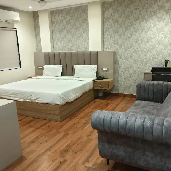 Hotel Sharma Regency, hotel in Lucknow