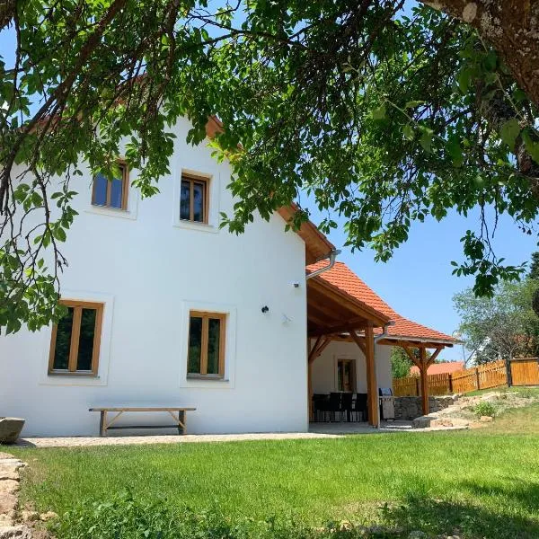 Podhradí Landštejn, hotel v destinaci Slavonice