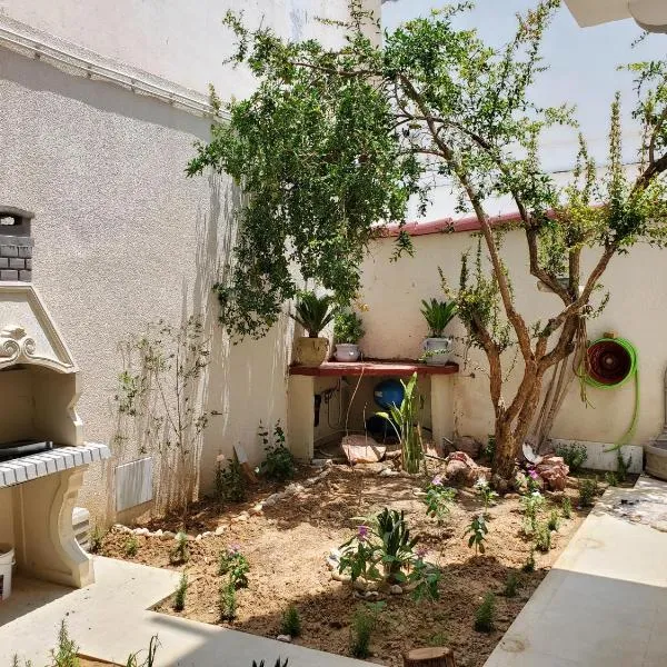 Omnia House, hotel in Monastir