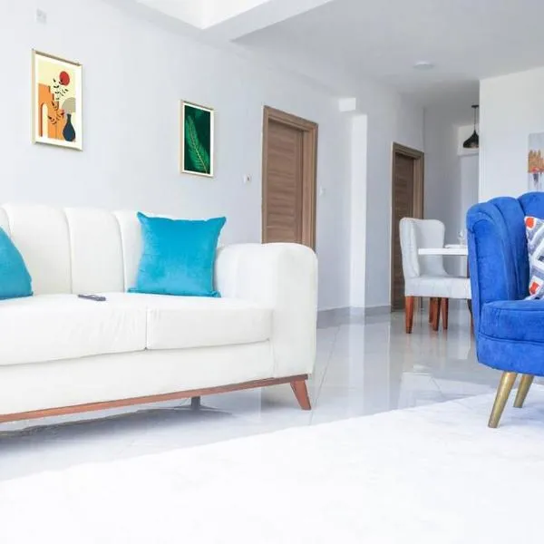 Angani Apartment, AC Installed, Ocean View & Rooftop Pool, hotel in Mombasa