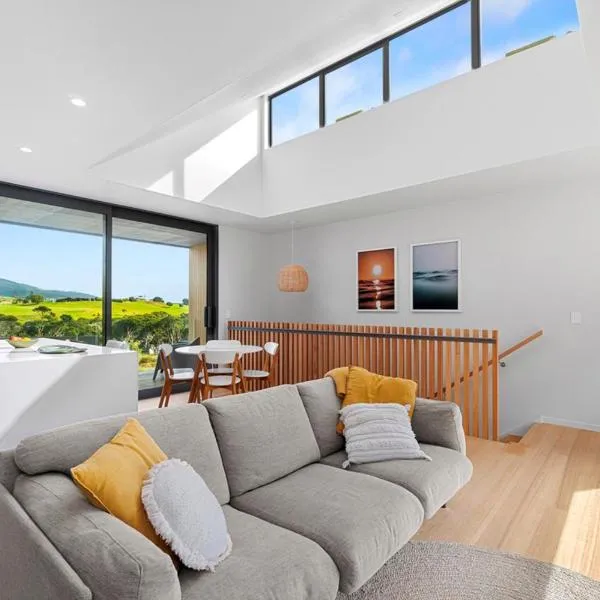 Coastal Living in Comfort, hotel in Raglan