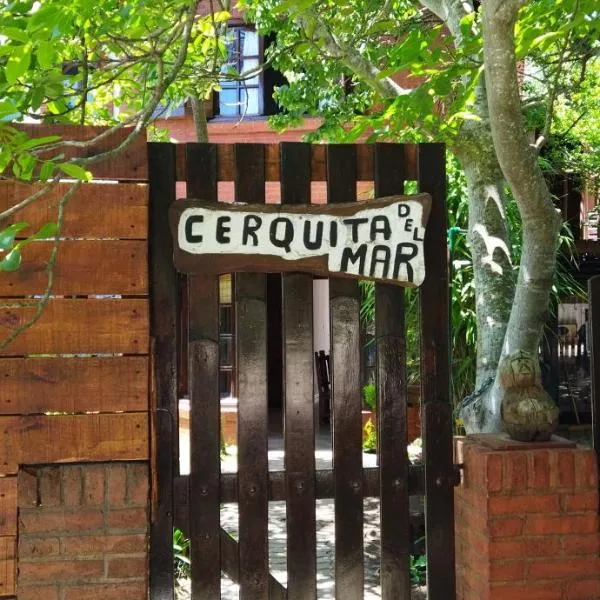"Cerquita del Mar" Casa para 9 personas zona centro Villa Gesell, hotel in Villa Gesell