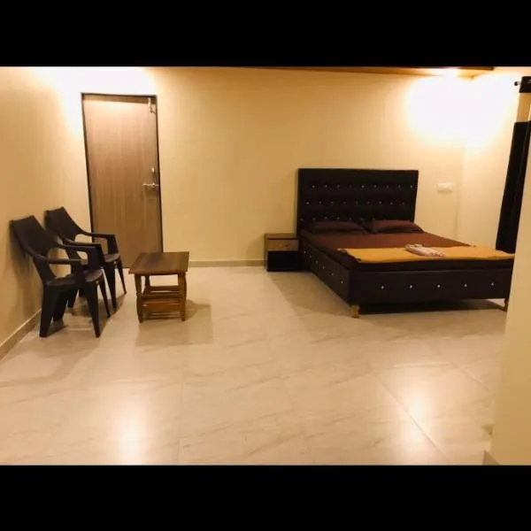 Vickys Guest House, hotel v destinaci Malvan