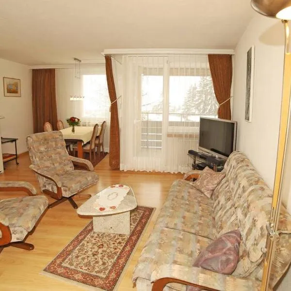 Ferienwohnung in Davos platz WEF 2024, hotel in Bolgen