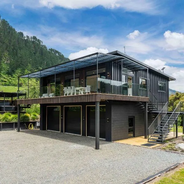 Lakeview Oasis - Lake Whakamaru Retreat, hotel in Mangakino