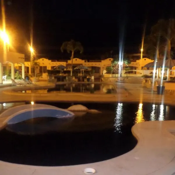 Riveri Salinas V53, hotel v destinaci Salinas