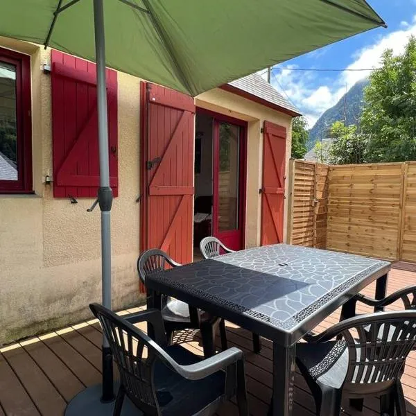 Le 101. Chalet 3 chambres+mezz. Terrasse. Parking., hotell sihtkohas Cauterets