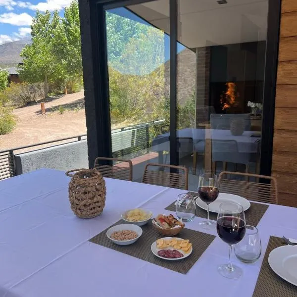 Cabaña de alta categoría en Vistacalma, Potrerillos, ξενοδοχείο σε Guido