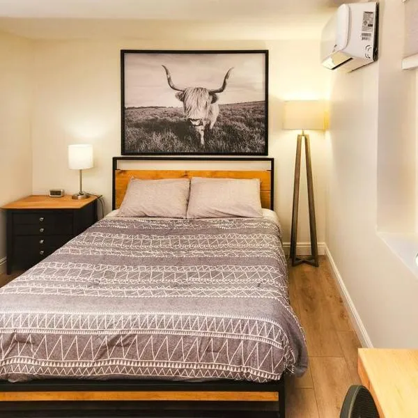 Charming Guest Suite near Denver Colorado, hotel v destinaci Englewood
