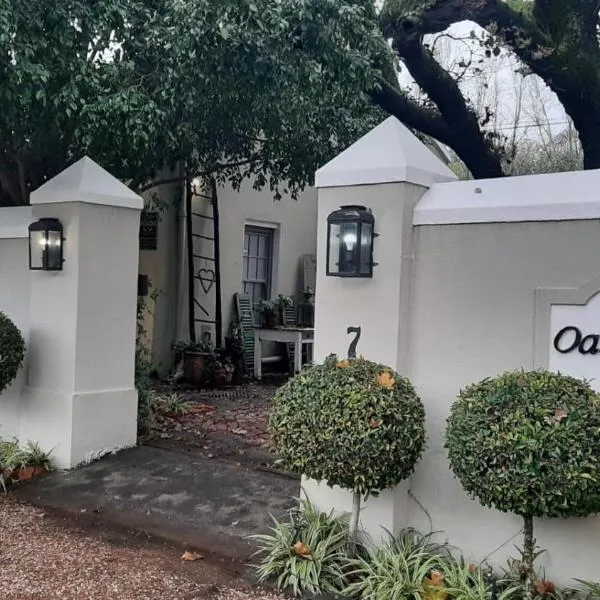 Cafe Felix & Old Oak Manor, Hotel in Riebeek-Kasteel