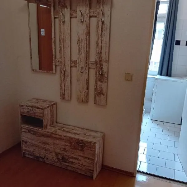 Stellas Monteurwohnungen, hotel v destinaci Werdau