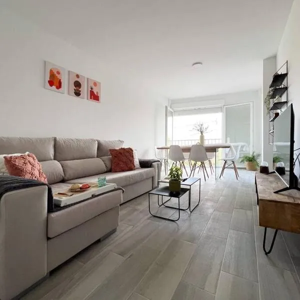 Apartamentos Gredos 104، فندق في جاريز دي لا فيرا