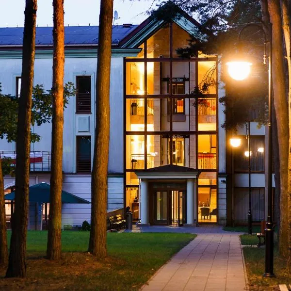 Hotel Magellan, hotel v destinácii Bronisławów