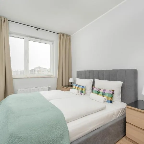 Pleasant Decor, Balcony & Parking Wrocław by Noclegi Renters, hotel in Radwanice