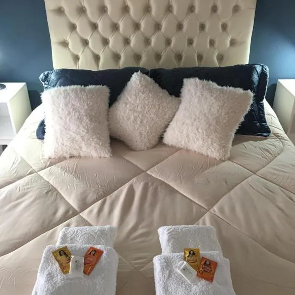 Departamento Boulevard con cochera, hotel in Santa Fe
