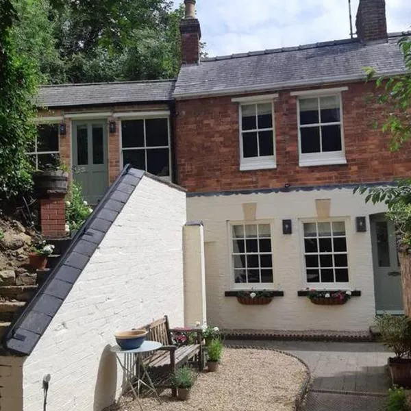 Beautiful Georgian cottage within a private walled garden, ξενοδοχείο σε Oakham