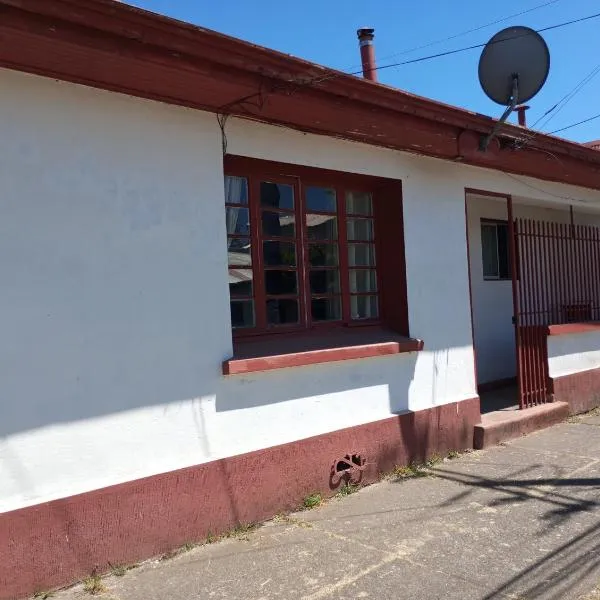 Hostal Tierra de Pehuen, hotel em Curacautín