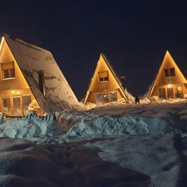 Three Houses, hotel v destinaci Žabljak