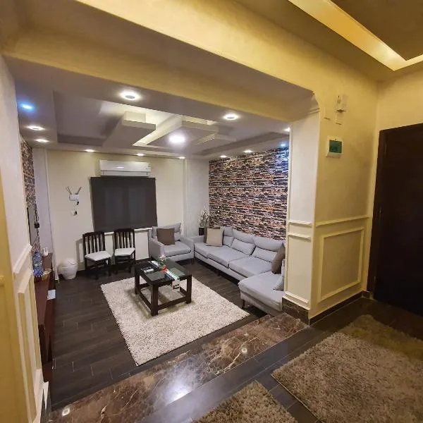 YOUVALA Serviced Apartment 2nd District, hotel em Cidade 6 de Outubro