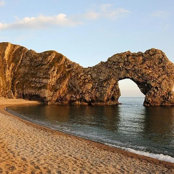 2-6 guests Holiday Chalet in Durdle Door, hotel in West Lulworth