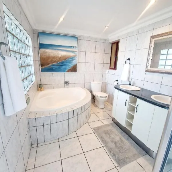 Ripple- Braai- Swim- King Bed- Aircon, hotel u gradu Umdloti