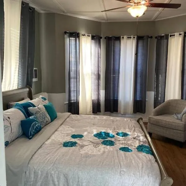 Classic King Suite Apartment, hotel v destinaci Schenectady